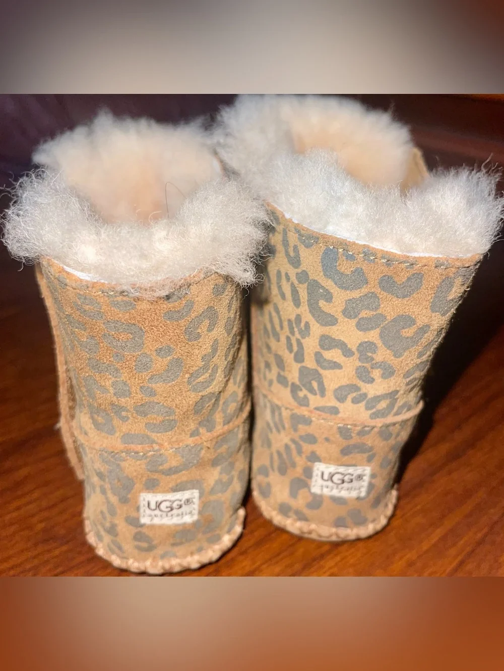UGG Australia Cassie infant boot 4/5 chestnut leopard print Velcro lightweight